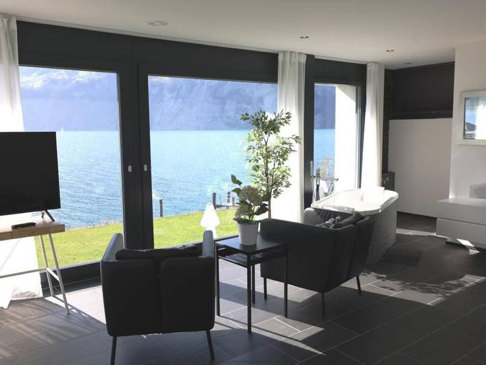Ferienhaus für 10 Personen, mit Garten und Balkon am Vierwaldstättersee