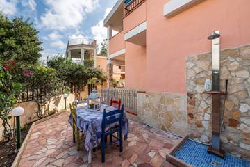 Vakantiehuis voor 4 Personen in Crabonaxa/Villasimius, Villasimius, Afbeelding 2