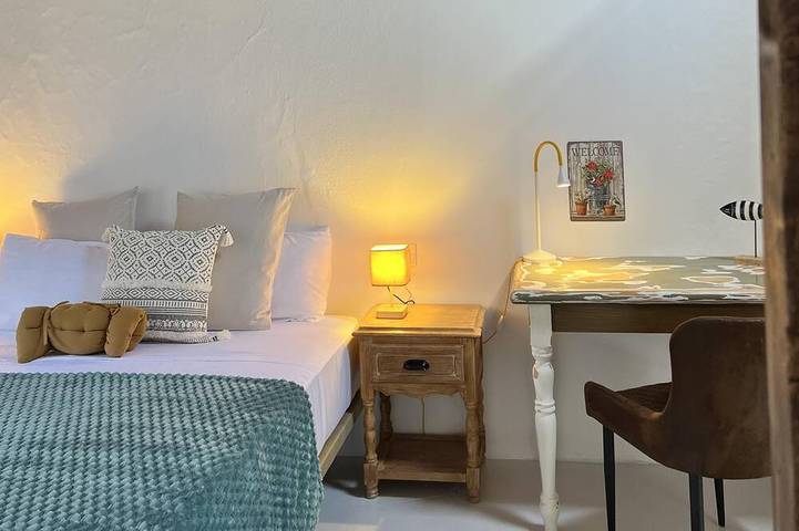 Charming Little Home Terrace with wonderful ocean and mountain views. Fast Wi-Fi in Realejo Alto, Los Realejos