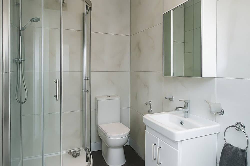 Entire apartment, New Cozy Modern Studios, Sleeps 2 in Bolton in Bolton, Greater Manchester