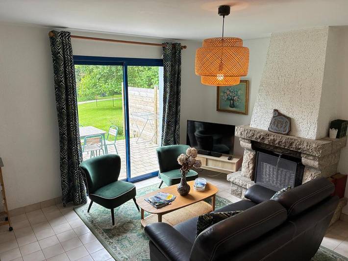 Location de vacances pour 4 personnes, avec terrasse ainsi que jardin et vue à Sizun