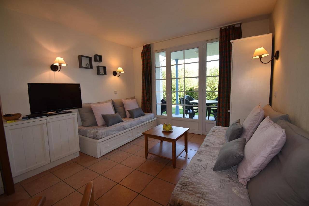 Le Hameau du Lac avec piscine dans résidence, ,appart classé 1 étoile in Marciac, Gers