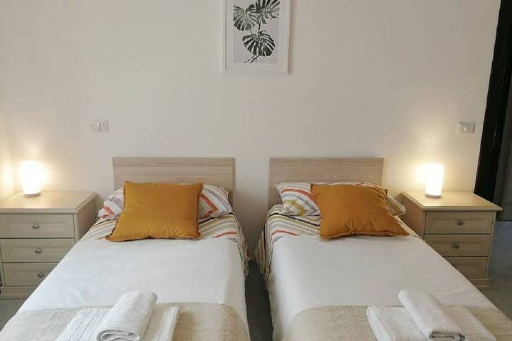 Appartamento intero, - Sunset Penthouse  - Panoramico Attico vista mare  -  Resort con Piscina in Pizzo, Provincia di Vibo Valentia