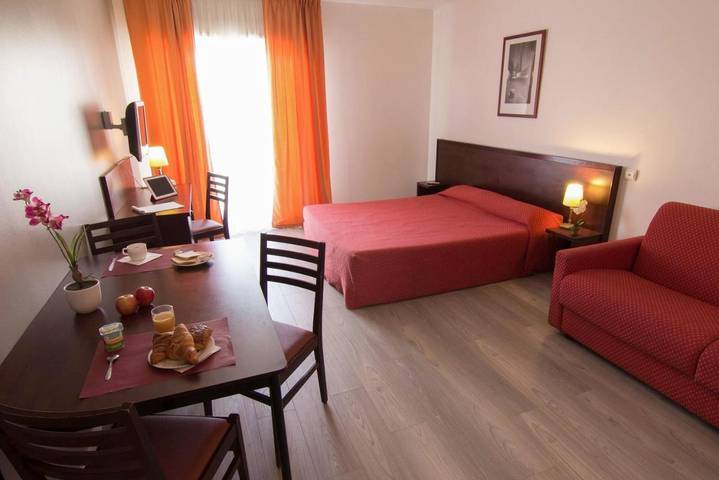 Location de vacances pour 2 personnes, animaux acceptés à Montévrain - 2