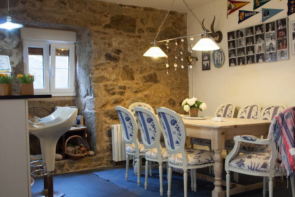 Singular stone house with sea views in Fisterra, Costa da Morte