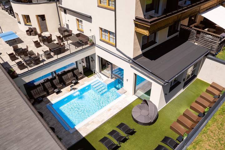 Hôtel pour 4 personnes, avec sauna et jardin ainsi que piscine et terrasse