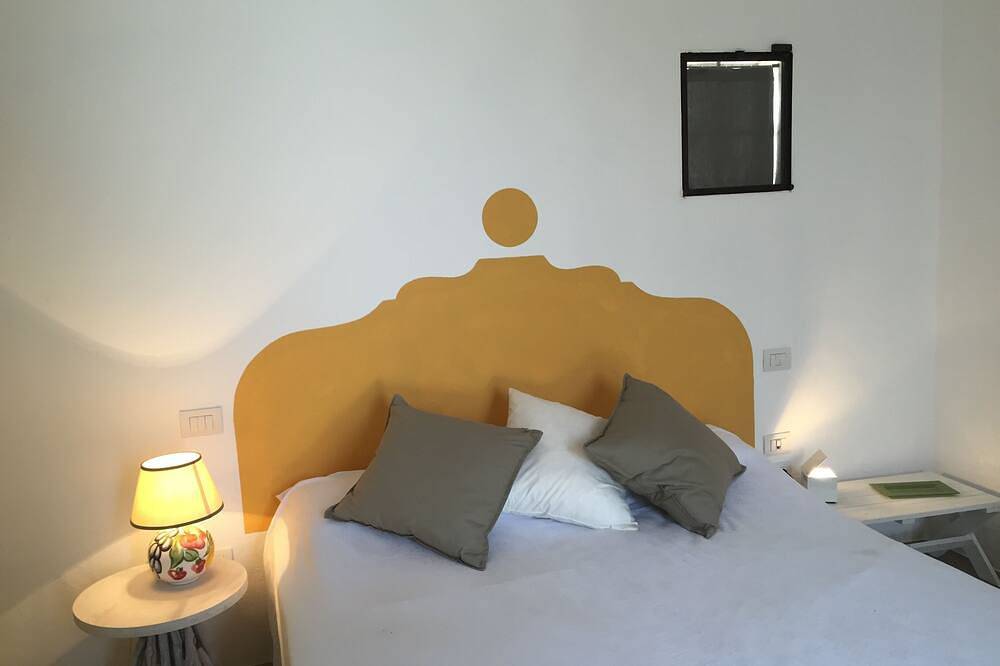 Casa Fico, surrounded by greenery a few kilometers from the sea and with a dream pool! in Marittima, Diso