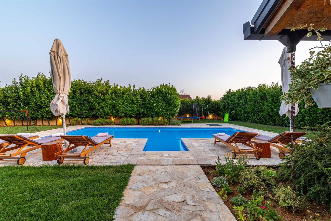Villa Lavandis mit Whirlpool und 50 m² großem Pool in Imotski, Makarska Riviera