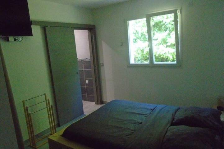 Location de vacances pour 8 personnes, avec jardin à Baume-les-Dames - 2