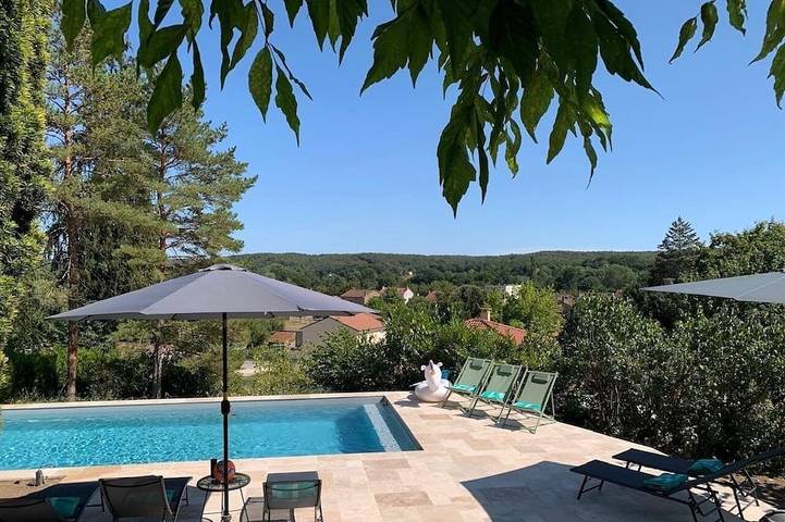 Location de vacances pour 8 personnes à Savignac-les-Églises