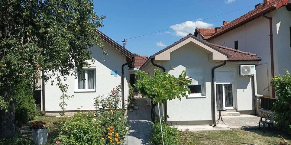 Appartement de vacances pour 4 personnes, avec Balcon et Terrasse ainsi que Jardin et Vue