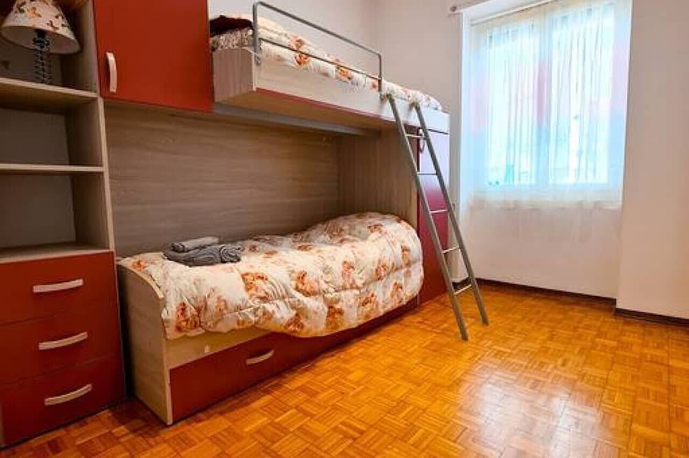 Geheel appartement, Timetolive with garden view 1min to sea in Bordighera, Riviera di Ponente
