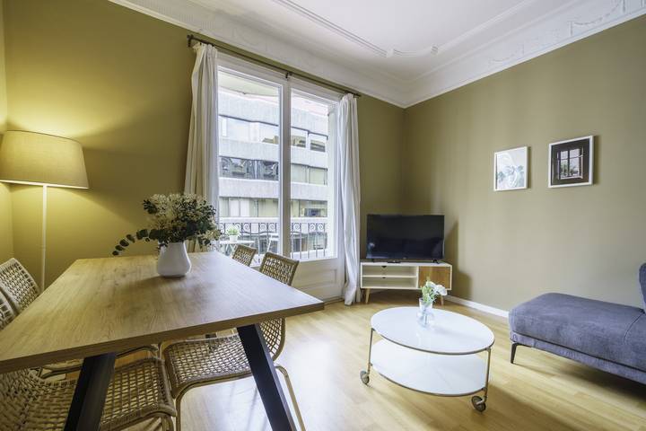 Apartament wakacyjny dla 7 osób, z balkon w Barcelona
