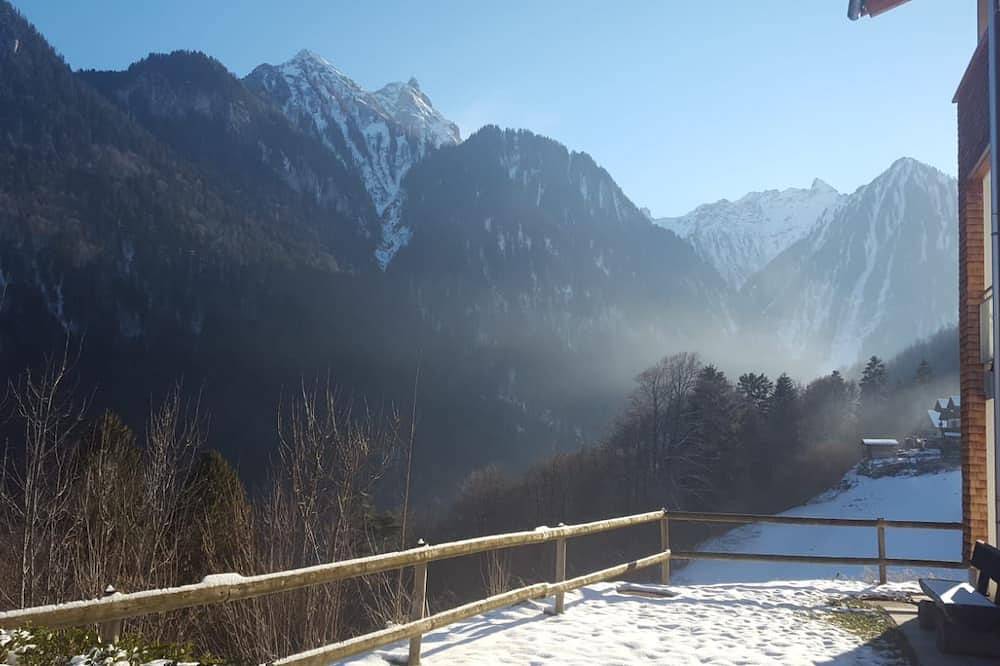 Apartamento entero, Apartamento vacacional con zona ajardinada in Rätikon mountain range, Bürserberg