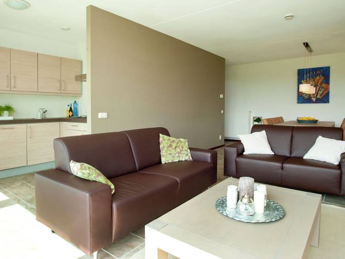 Vakantiehuis voor 6 personen, met tuin, kindvriendelijk in Heel