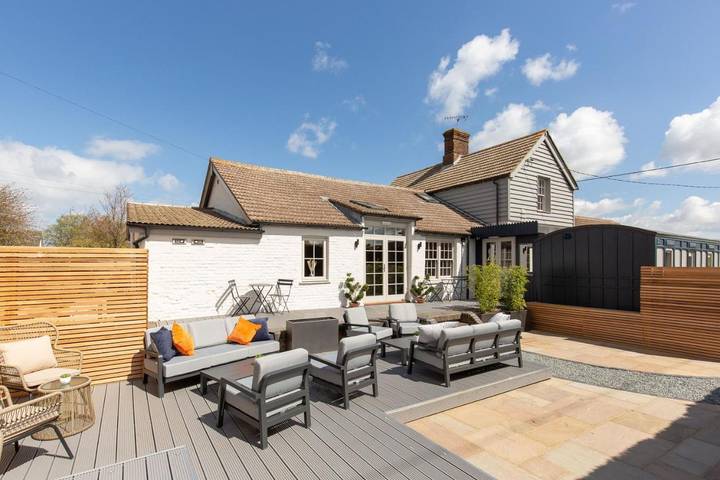 Holiday rental for 2 people, with hot tub and garden in Burnham Market
