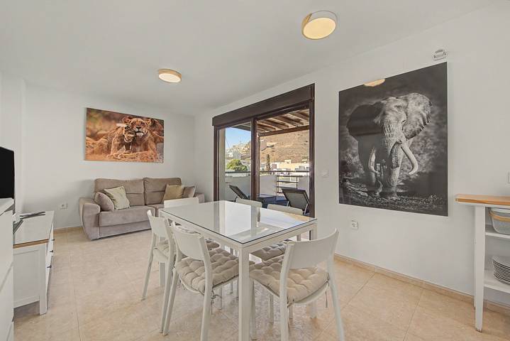 Apartamento entero, Ático Carboneras con fantástica terraza in Playa de los Barquicos (Carboneras), Carboneras