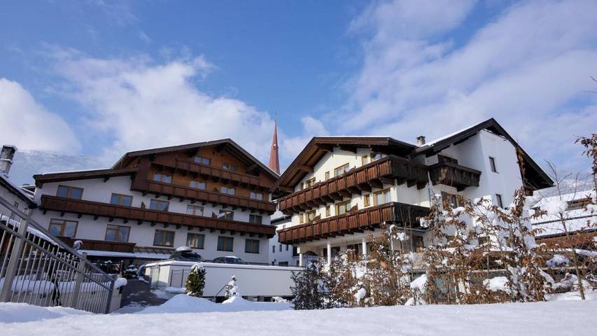 Hôtel pour 4 personnes, avec vue ainsi que jardin et sauna