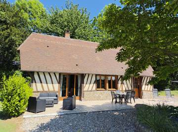 Gîte pour 4 personnes, avec terrasse et jardin dans Parc naturel régional des Boucles de la Seine Normande