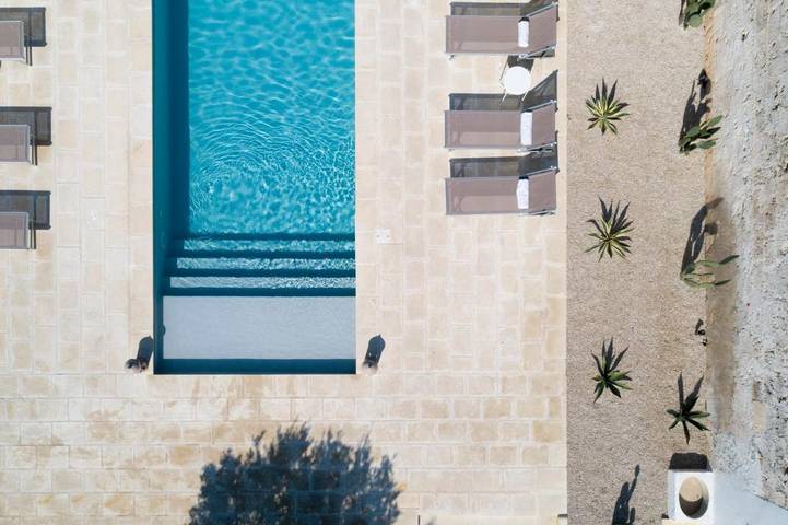 Hôtel pour 2 personnes, avec piscine ainsi que jacuzzi et jardin - 1