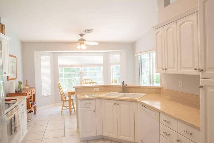 Holiday home for 8 people, with garden and terrace as well as hot tub - 1