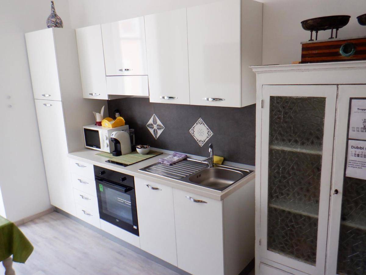 Double Room with Private External Bathroom in Patti, Province de Messina