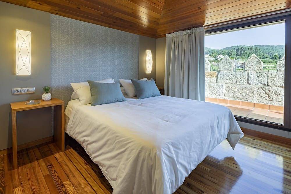 Exclusive Rural House With Pool In Las Rias Baixas in Meis, Costa de Galicia