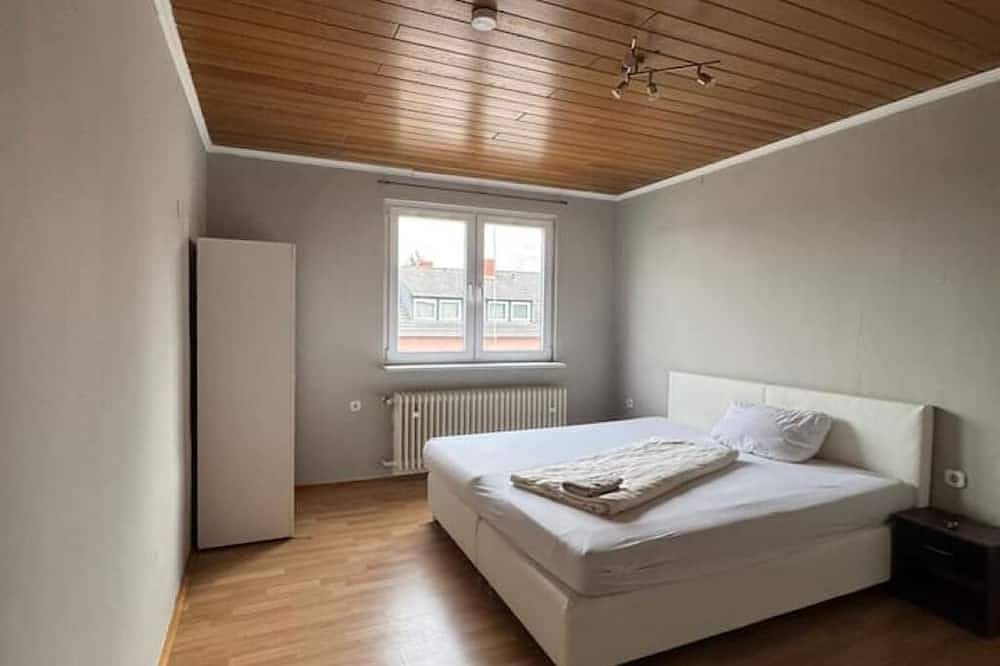 Ganze Wohnung, Zimmer in Landstuhl (Zimmer 9, Og) in Landstuhl, Saar-Nahe-Bergland