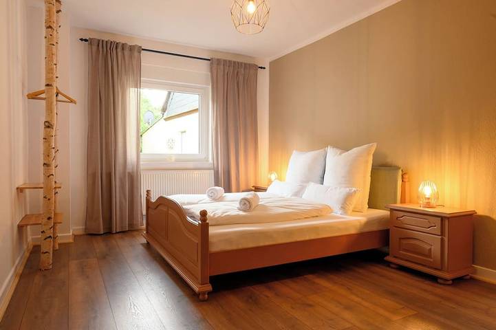 Ferienhaus für 12 Personen, mit Terrasse und Garten in Dommershausen