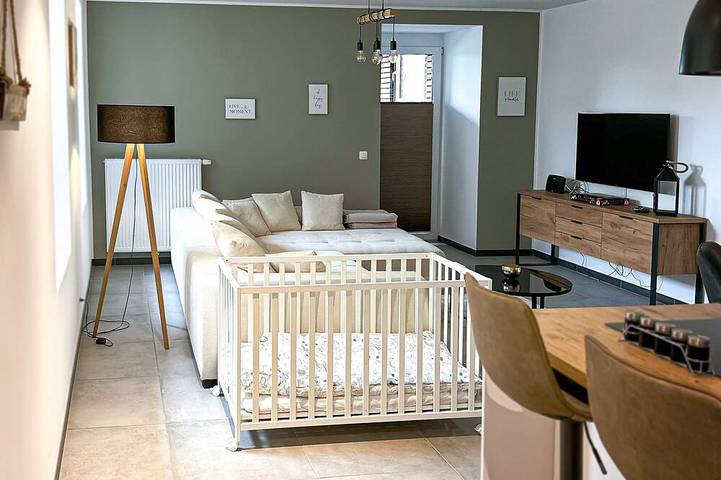 Ferienhaus für 4 Personen, mit Balkon und Whirlpool sowie Garten in Eupen