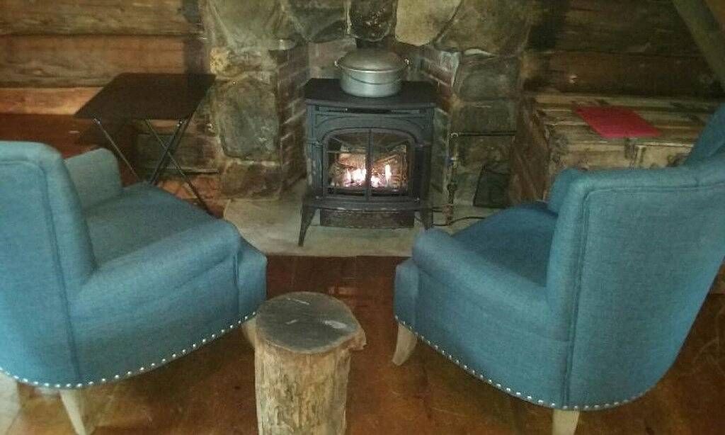 Ruhig, gemütlich, luxuriöse Blockhütte, privater Whirlpool, Brookside in Jackson (NH), White Mountain National Forest