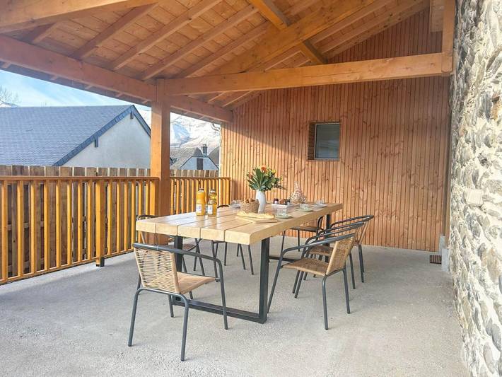 Gîte pour 8 personnes, avec terrasse ainsi que jardin et jacuzzi à Préchac - 4