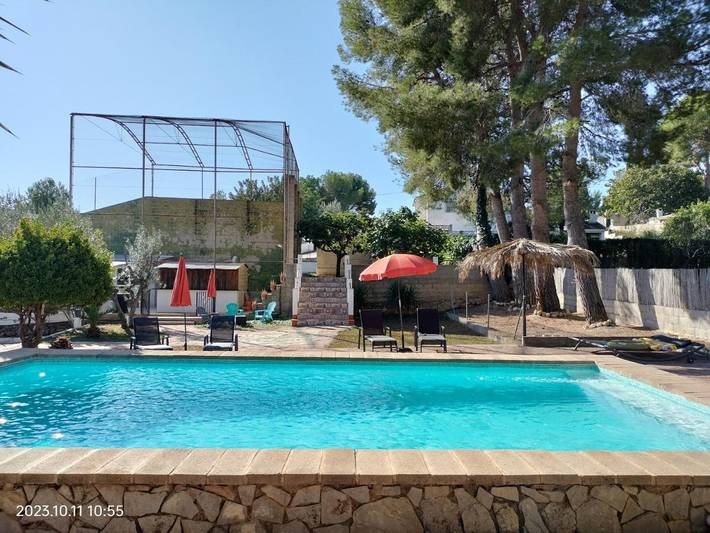 Casa rural para 3 personas, con vistas además de jardín y piscina en Hoya de Buñol - 2