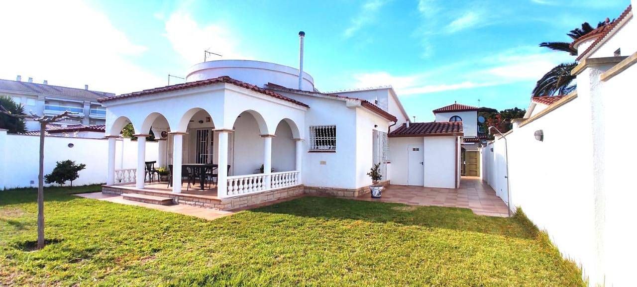 Villa Cambrils Beach Parking Gratis in Cambrils, Costa Dorada