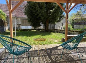 Gîte pour 4 personnes, avec jardin à Orgelet