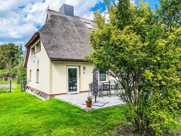 Ferienhaus für 6 Personen, mit Terrasse und Garten in Rövershagen