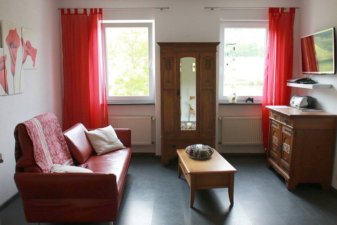 Ganze Ferienwohnung, Ferienwohnung Moselblick in Spay in Merl, Zell (Mosel)