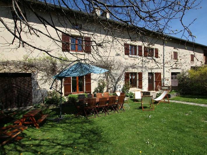 Gîte pour 10 personnes, avec Terrasse et Jardin à Le Monastier-sur-Gazeille