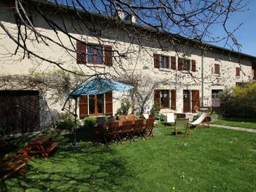 Gîte pour 10 personnes, avec jardin à Le Monastier-sur-Gazeille