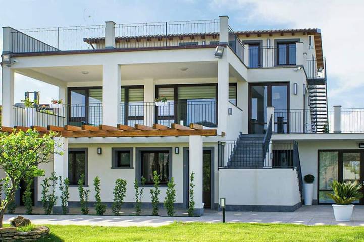 Appartamento intero, Incantevole appartamento per 2 persone con A/C, WIFI, piscina, TV, patio e vista panoramica in Mazzarino, Provincia di Caltanissetta