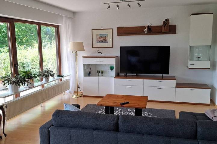 Ganze Wohnung, Große Ferienwohnung mit Terrasse am Eingang zum Nordschwarzwald. Ruhige Wohnlage in Gaggenau, Nordschwarzwald