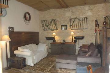 Gîte pour 2 personnes, avec terrasse et jardin à Cubjac