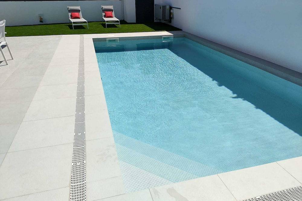 Fantastic holiday home with heated pool in Setúbal, Halbinsel von Setúbal