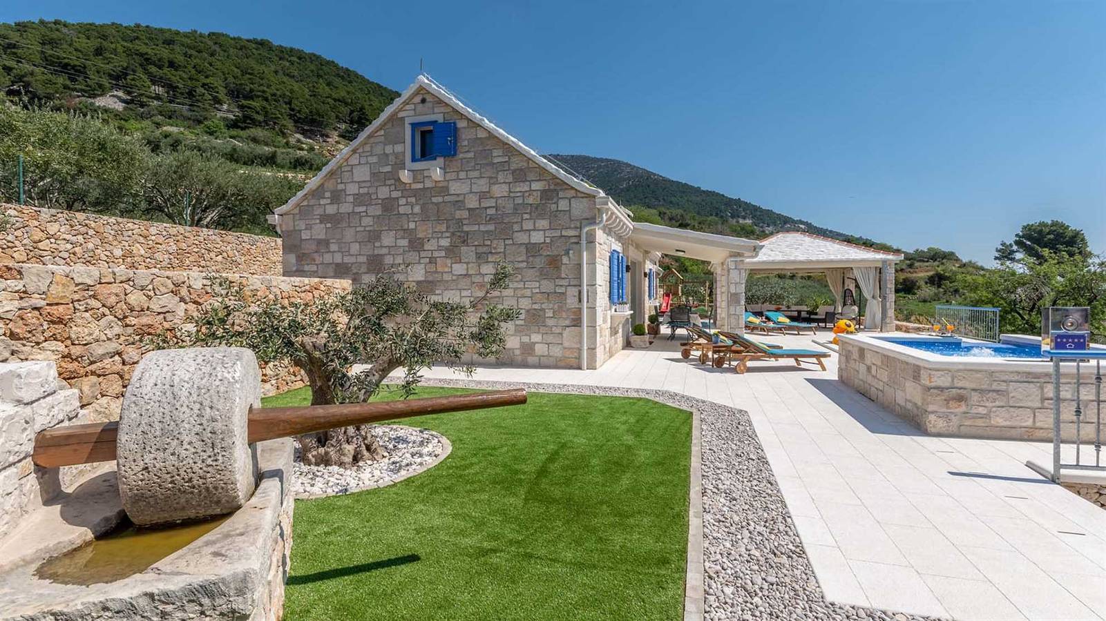 Villa für 6 Personen mit Balkon/Terrasse in Bol, Brac