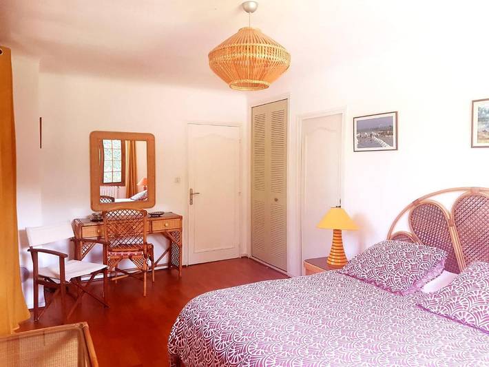 Location de vacances pour 2 personnes, avec jardin ainsi que terrasse et vue à Joyeuse - 3