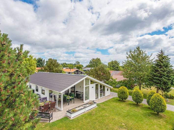 Ferienhaus für 8 Personen, mit Whirlpool und Terrasse sowie Garten und Sauna in Pøt Strandby - 3