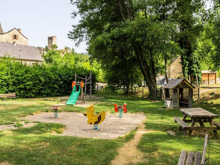 Gîte pour 4 personnes, avec terrasse et piscine à Chanac - 4