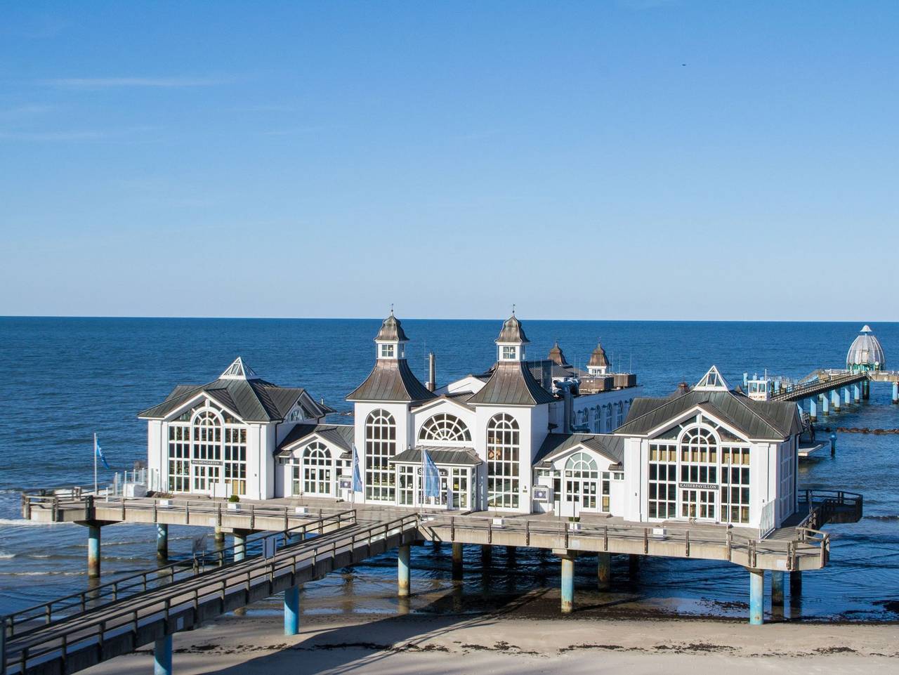 Ganze Ferienwohnung, Fährhaus-Sellin | Maisonette Wohnung mit Seeblick - mit Balkon in Selliner See, Sellin