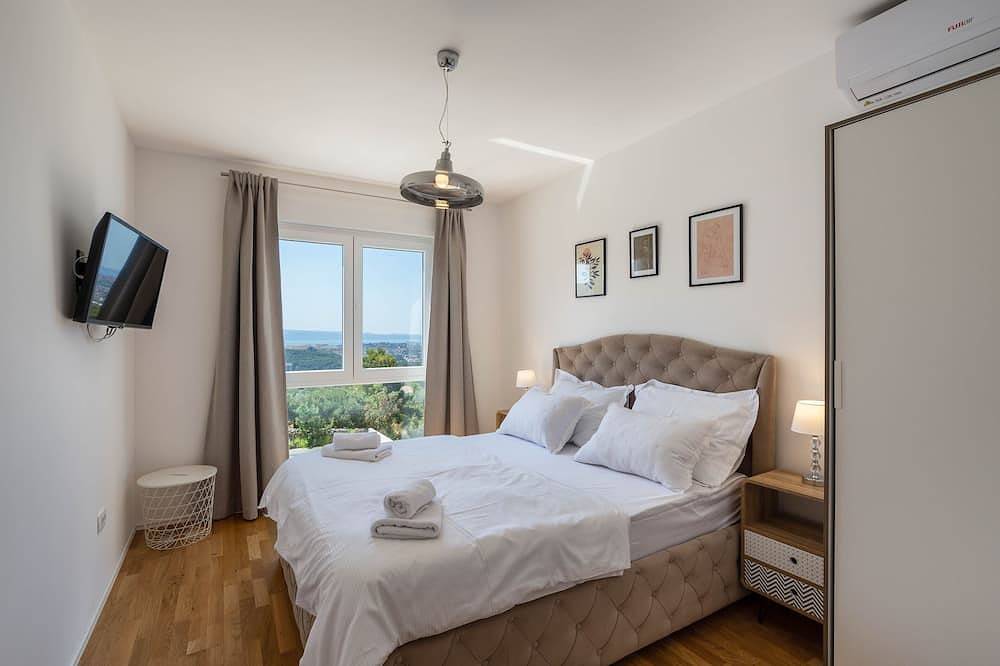 Holiday house above Split, surrounded by amazing nature and greenery! in Klis, Split-Dalmatien