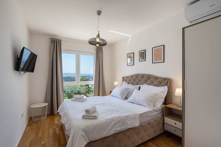 Holiday house above Split, surrounded by amazing nature and greenery! in Klis, Split-Dalmatien